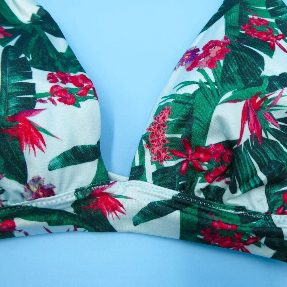 Victorias Secret Medium Green Floral Triangle Halter Padded Bikini‎ Top Swimwear